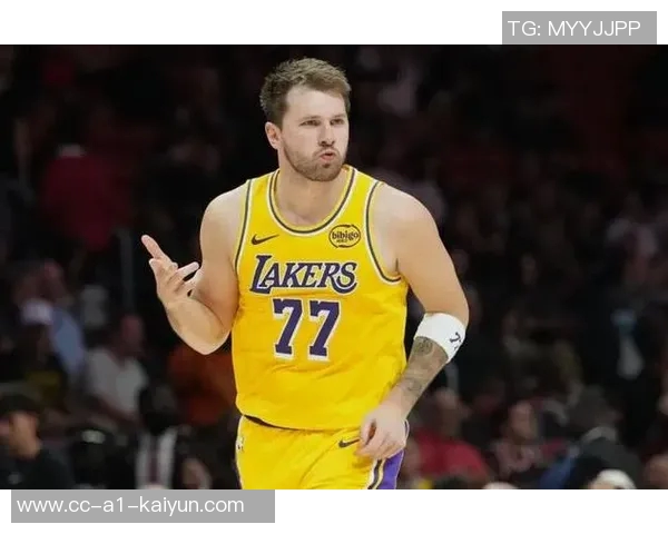 东契奇首节狂砍24分创湖人队史自科比以来单节新高